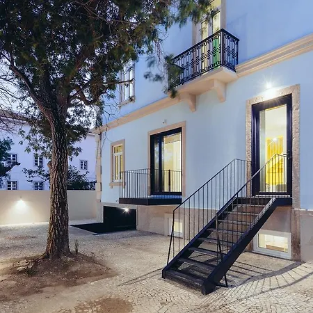 Aktion House אכסניה *