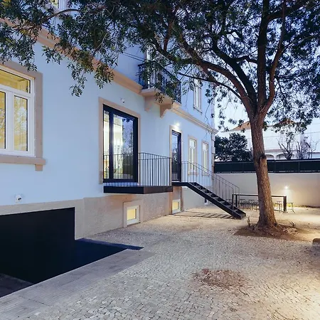 Hostel Aktion House